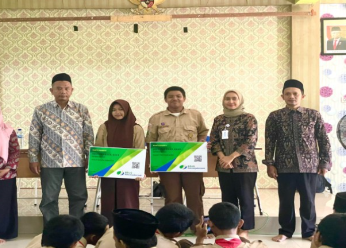 BPJS Ketenagakerjaan Juanda Lindungi Siswa Magang SMK ITABA Gedangan