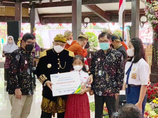 BPJAMSOSTEK Kepanjen Kucurkan Beasiswa di Momen HUT Kabupaten Malang